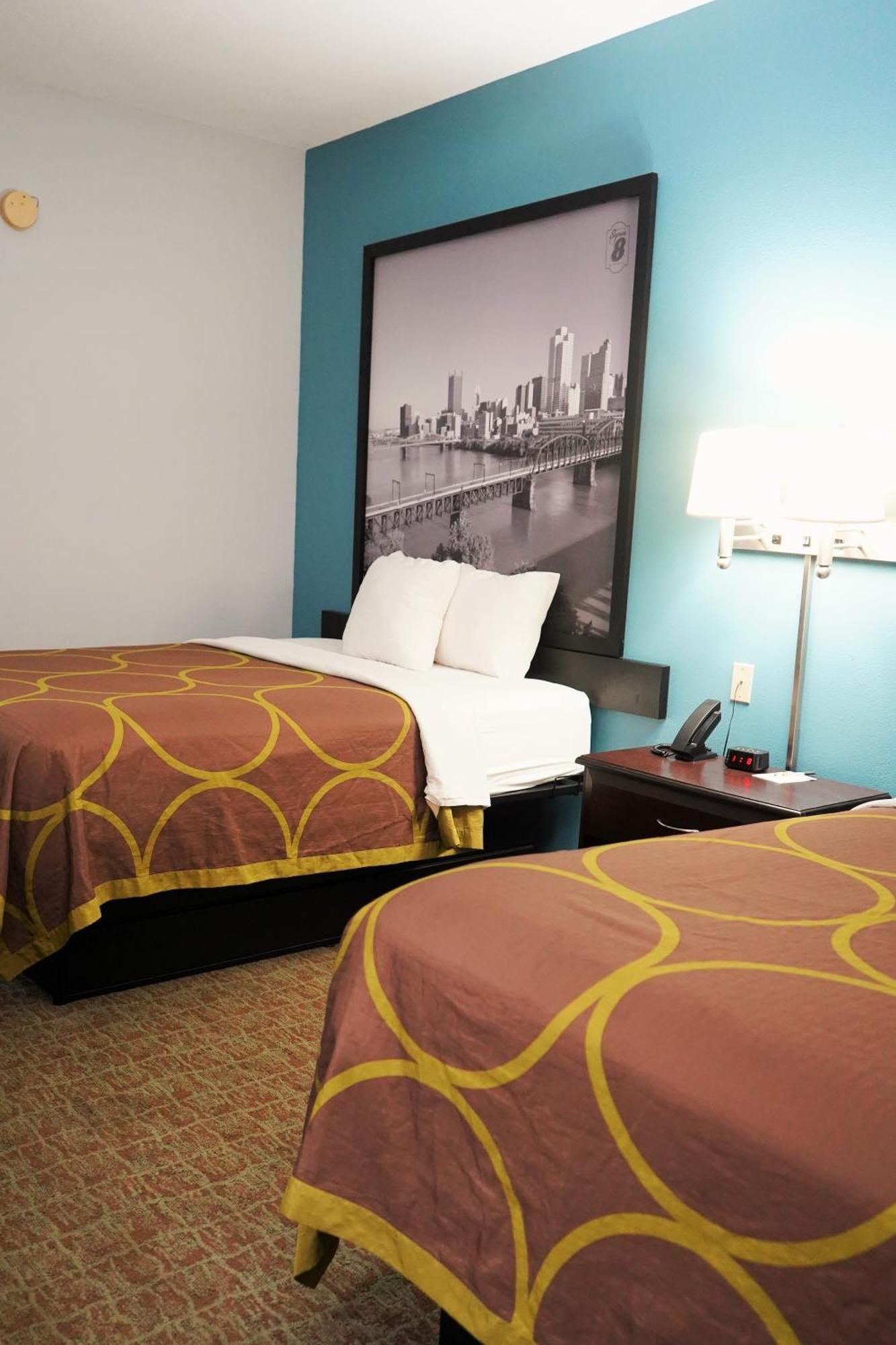 Hotel Super 8 By Wyndham Grove